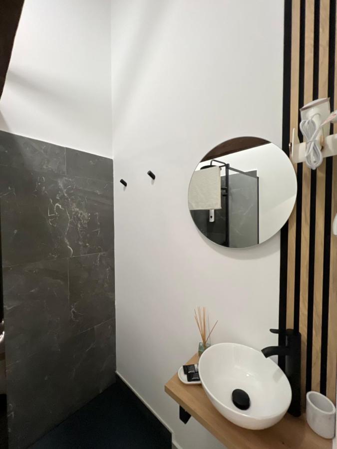 Suites Chic Cozy Herencia Ngoại thất bức ảnh